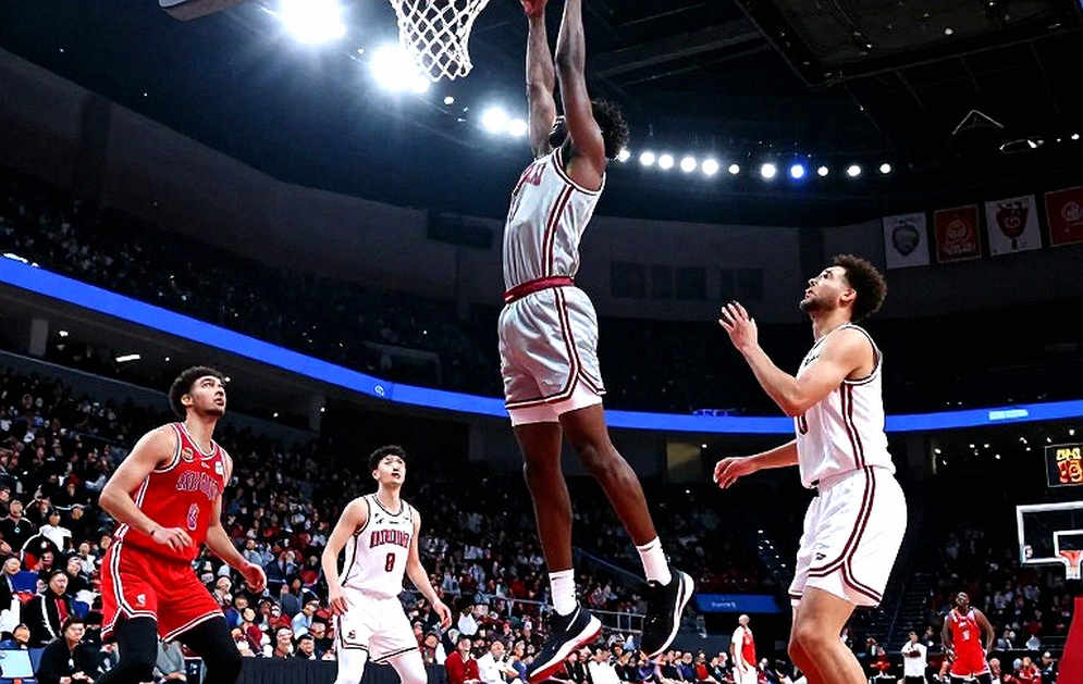 Wembanyama về nhà: Một triệu người xếp hàng và canh bạc châu Âu của NBA